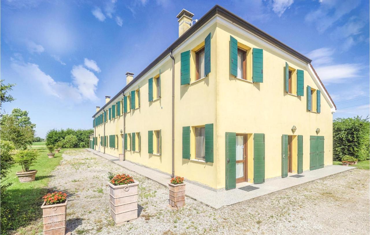 Awesome Home In Ariano Nel Polesine With Kitchen San Basilio Esterno foto